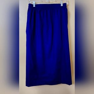 Scrub skirt Women's Navy.  NWOT!